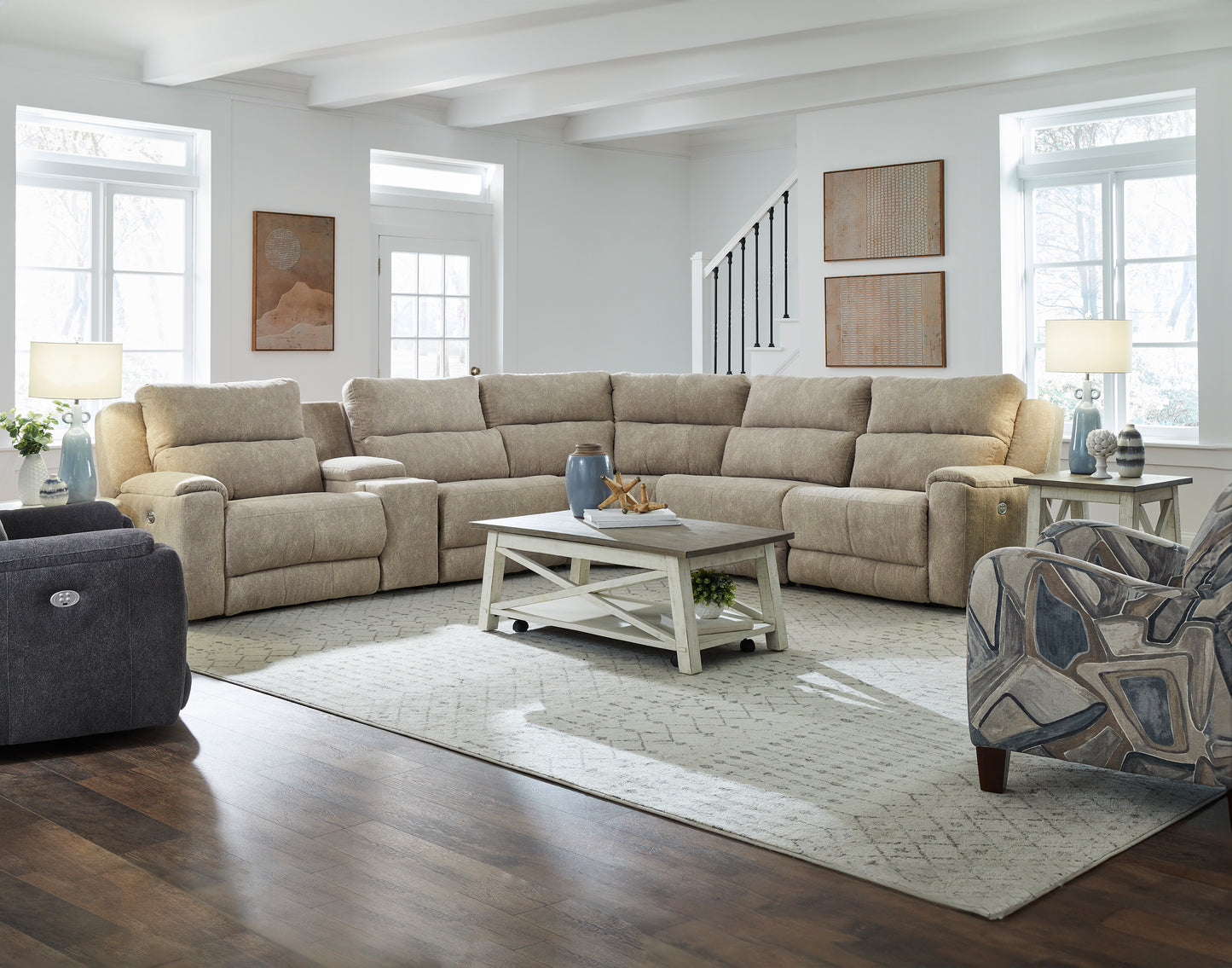 Southern Motion Dazzle Sectional