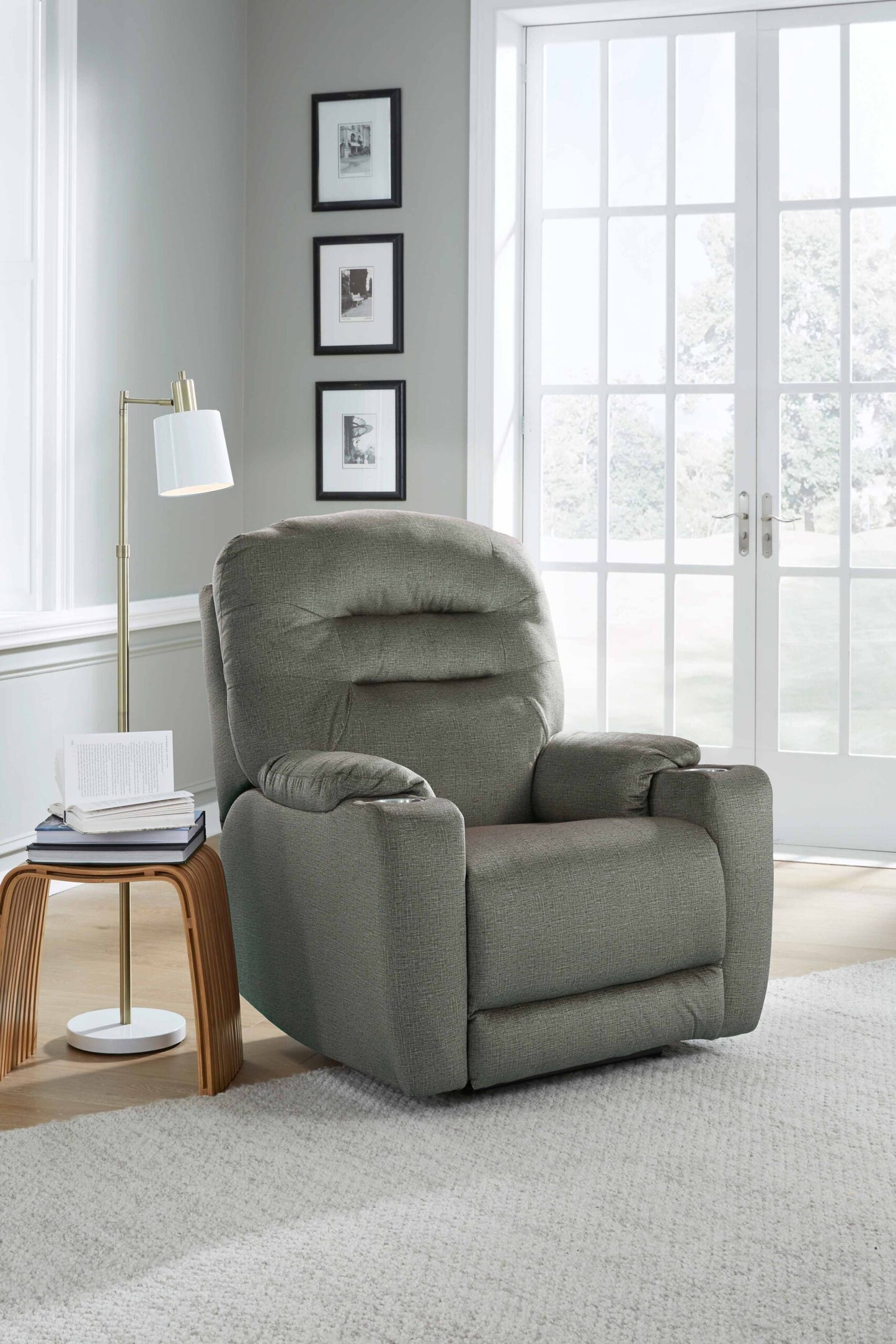 Southern Motion Front Row Recliner