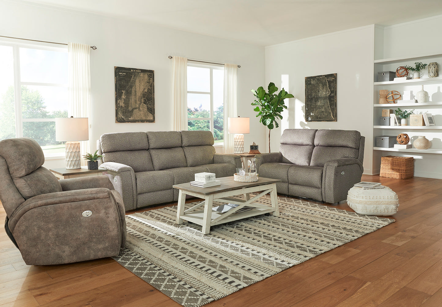 Southern Motion Contempo Sofa