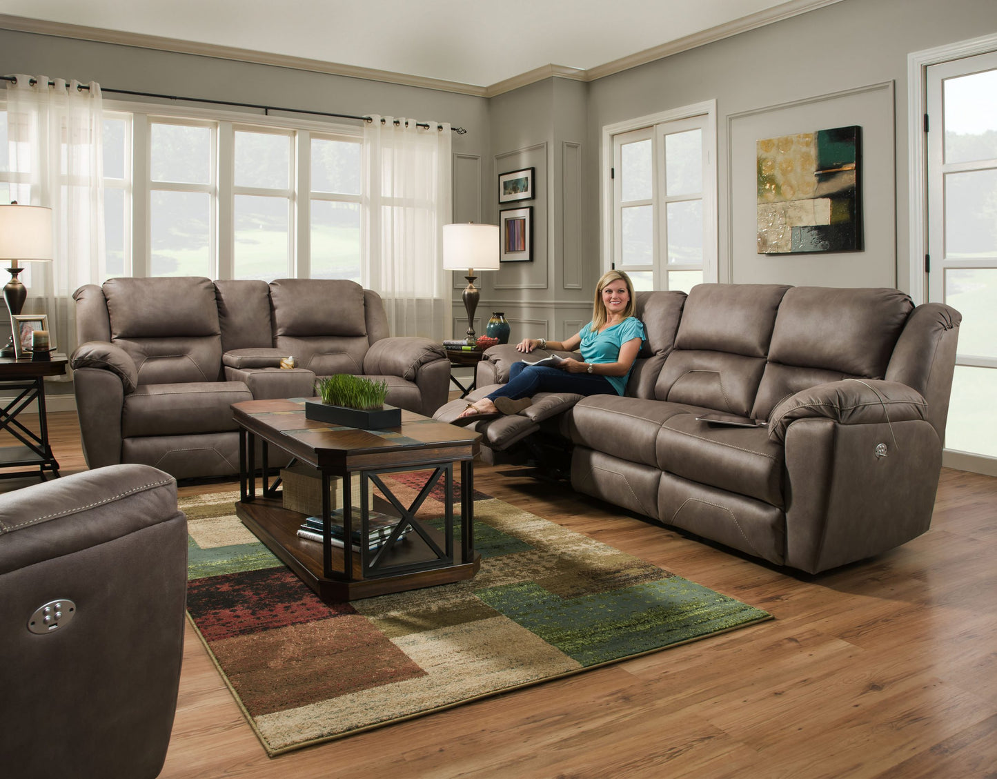 Southern Motion Pandora Sofa